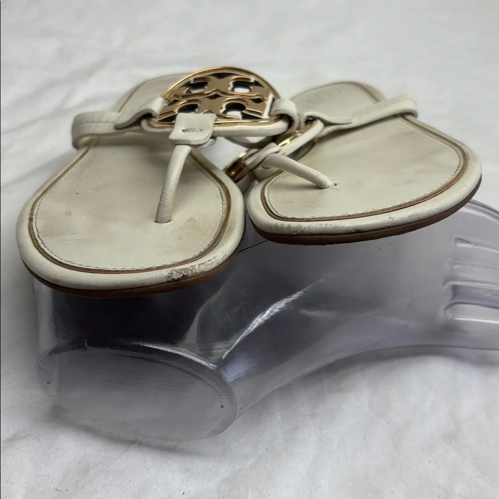 Tory Burch White Leather Logo Thong Sandals with Gold Medallions women’s size 8M - Picture 4 of 11